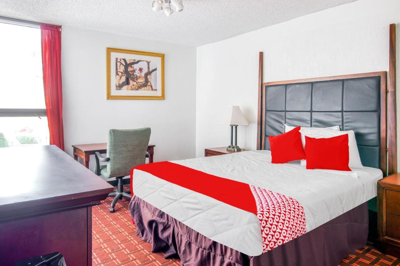 Oyo Townhouse Houston George Bush Intercontinental Ξενοδοχείο Εξωτερικό φωτογραφία