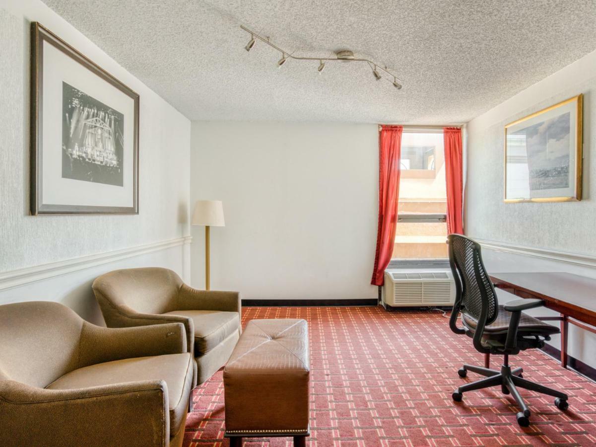 Oyo Townhouse Houston George Bush Intercontinental Ξενοδοχείο Εξωτερικό φωτογραφία